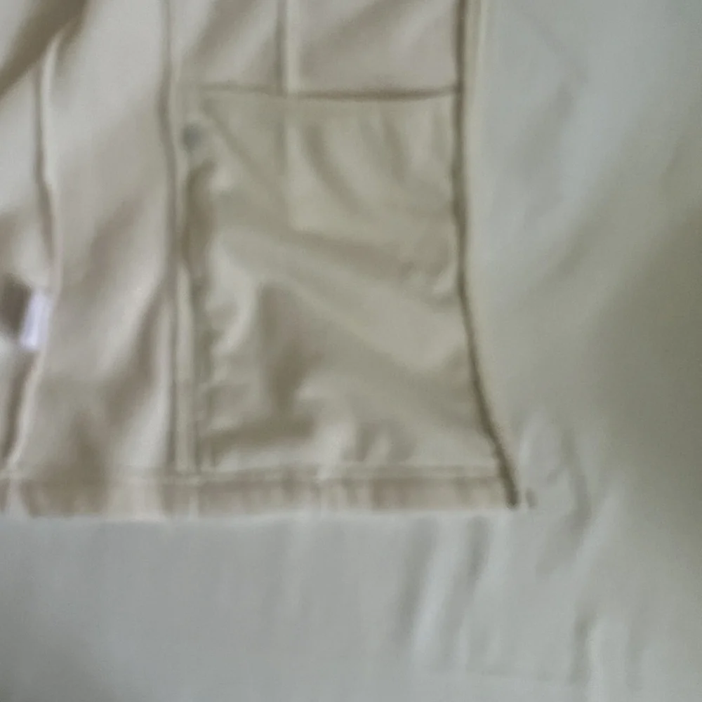 Eddie Bauer Vest Large White Sleeveless Outdoor Inside Pockets Cozy Active - Picture 5 of 8